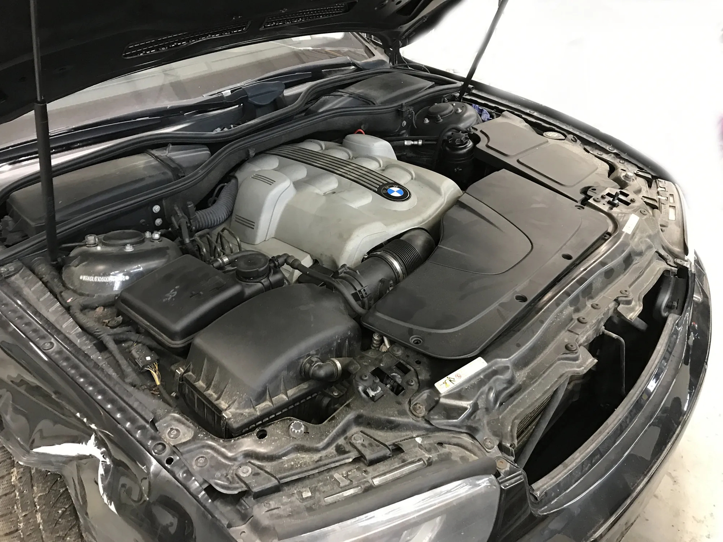 BMW 7 (E65, E66, E67) 745 i, Li 2004