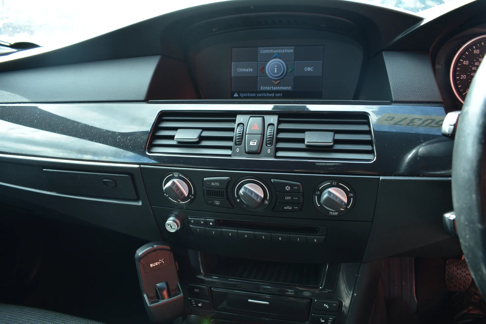 BMW 5 (E60) 520 d 2008 – 9