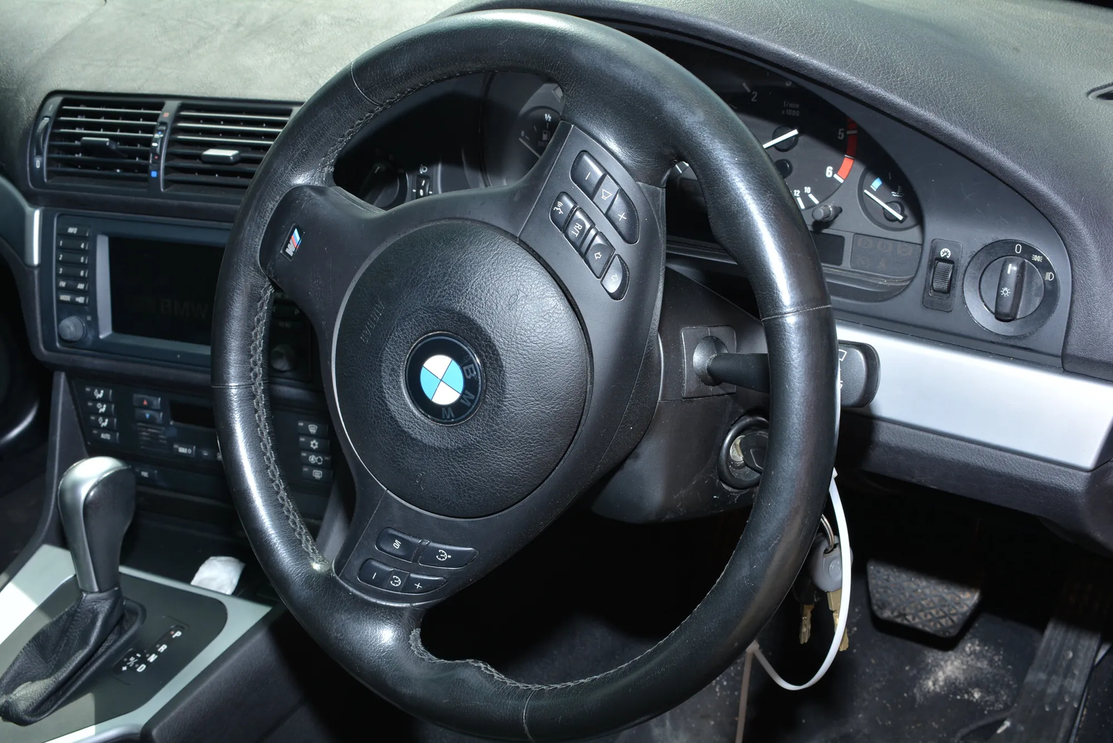 BMW 5 (E39) 525 d 2003 – 8
