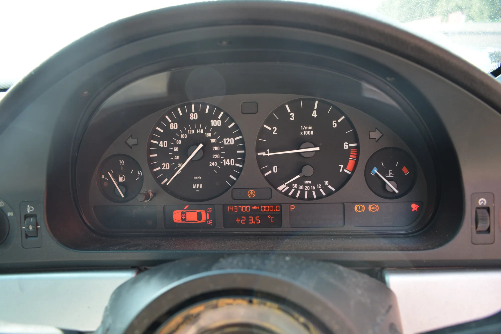 BMW 5 (E39) 530 i 2001 – 7