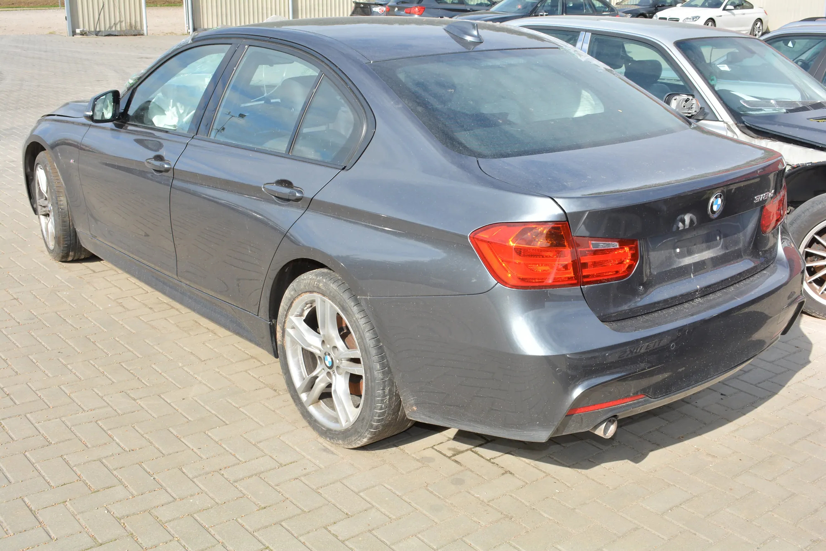 BMW 3 (F30, F80) 318 d 2015 – 3