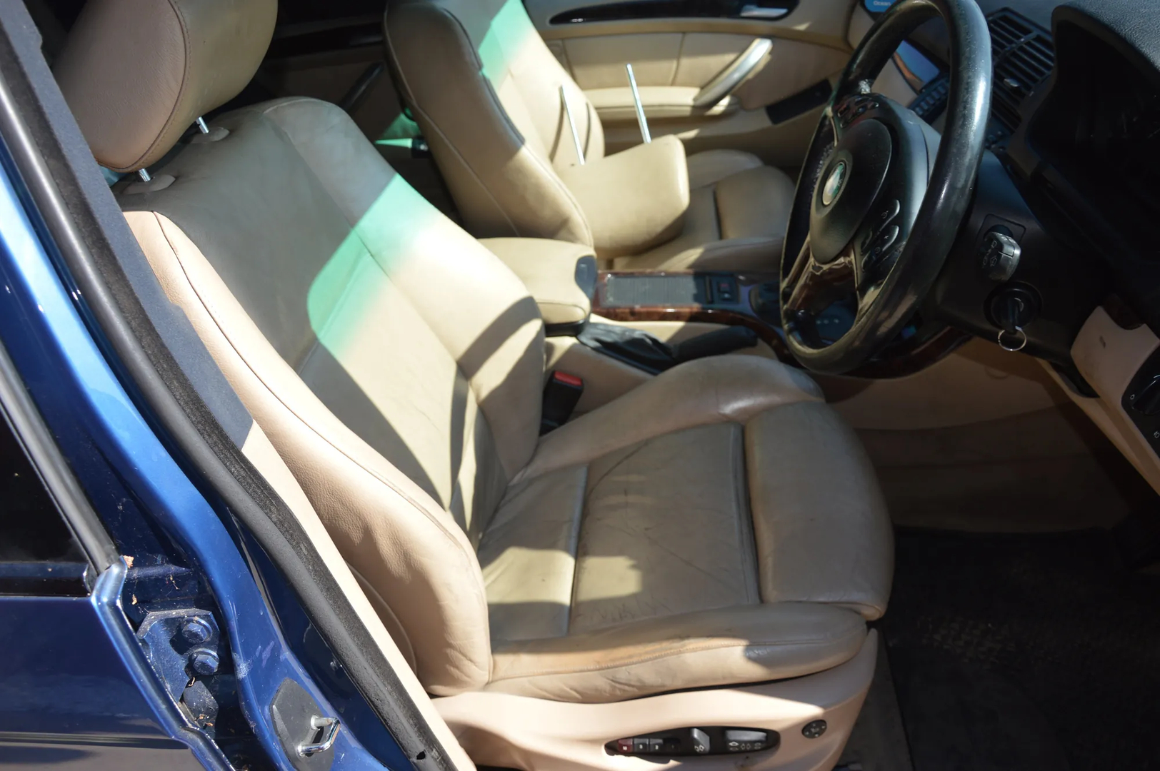 BMW X5 (E53) 3.0 i 2001 – 6