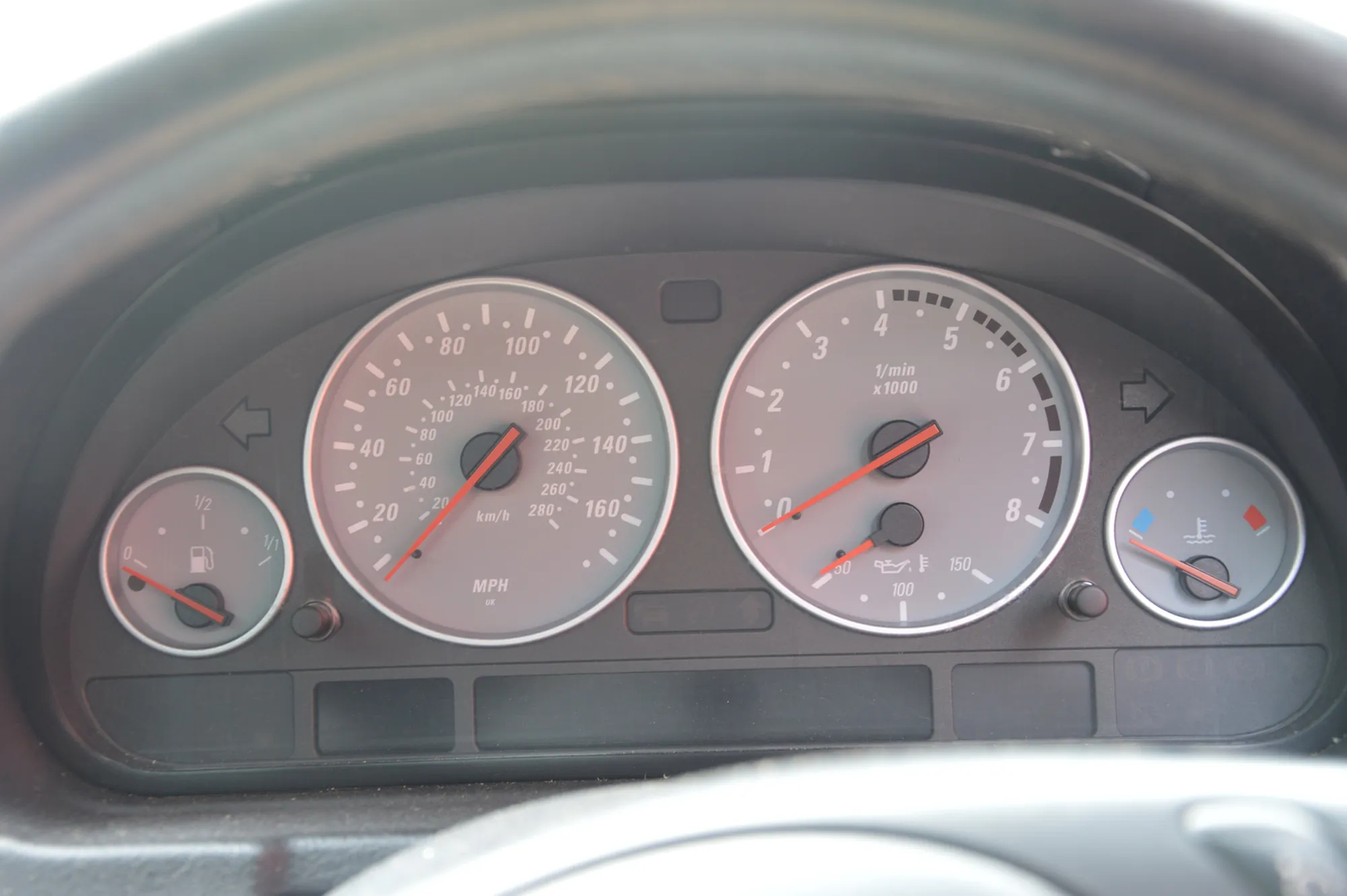 BMW X5 (E53) 4.6 is 2003 – 6