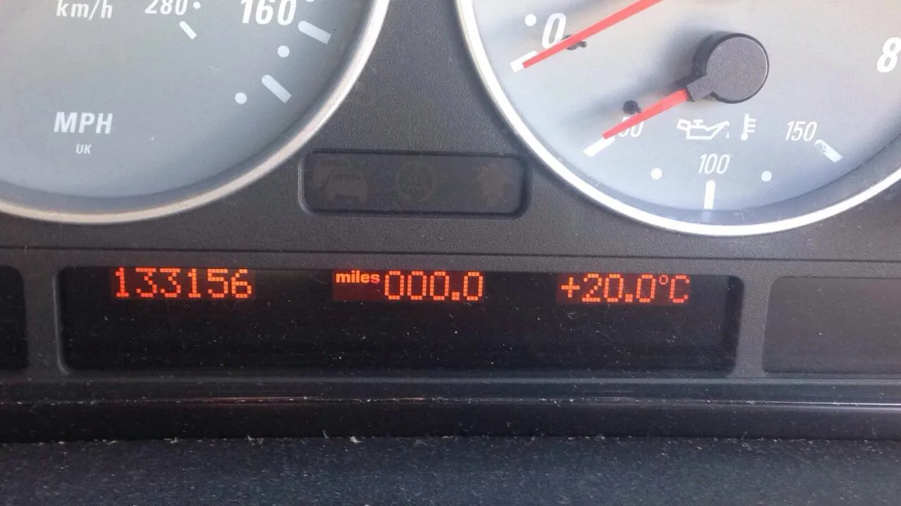 BMW X5 (E53) 4.6 is 2003 – 7