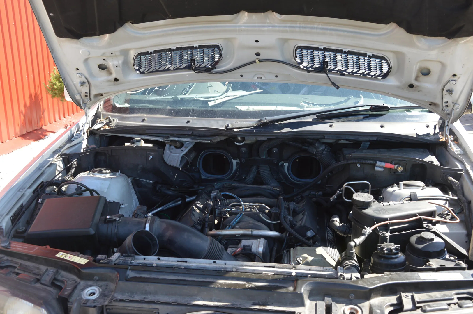 BMW X5 (E53) 4.6 is 2003 – 6