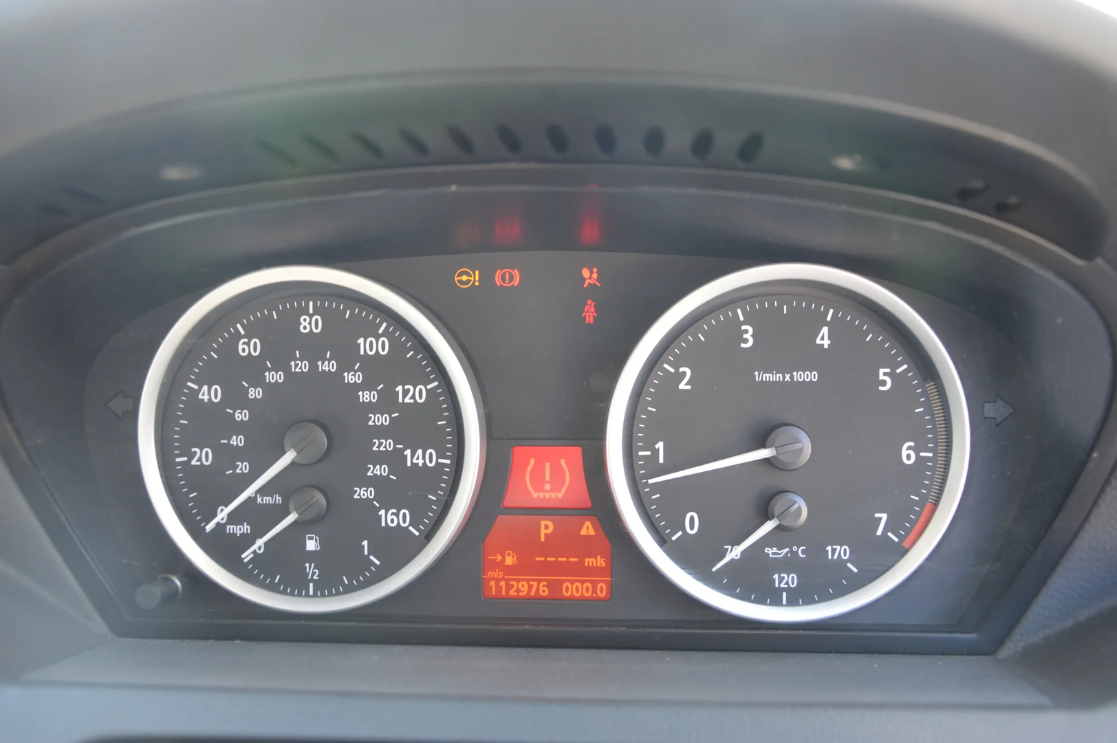 BMW 6 (E63) 645 Ci 2004 – 9