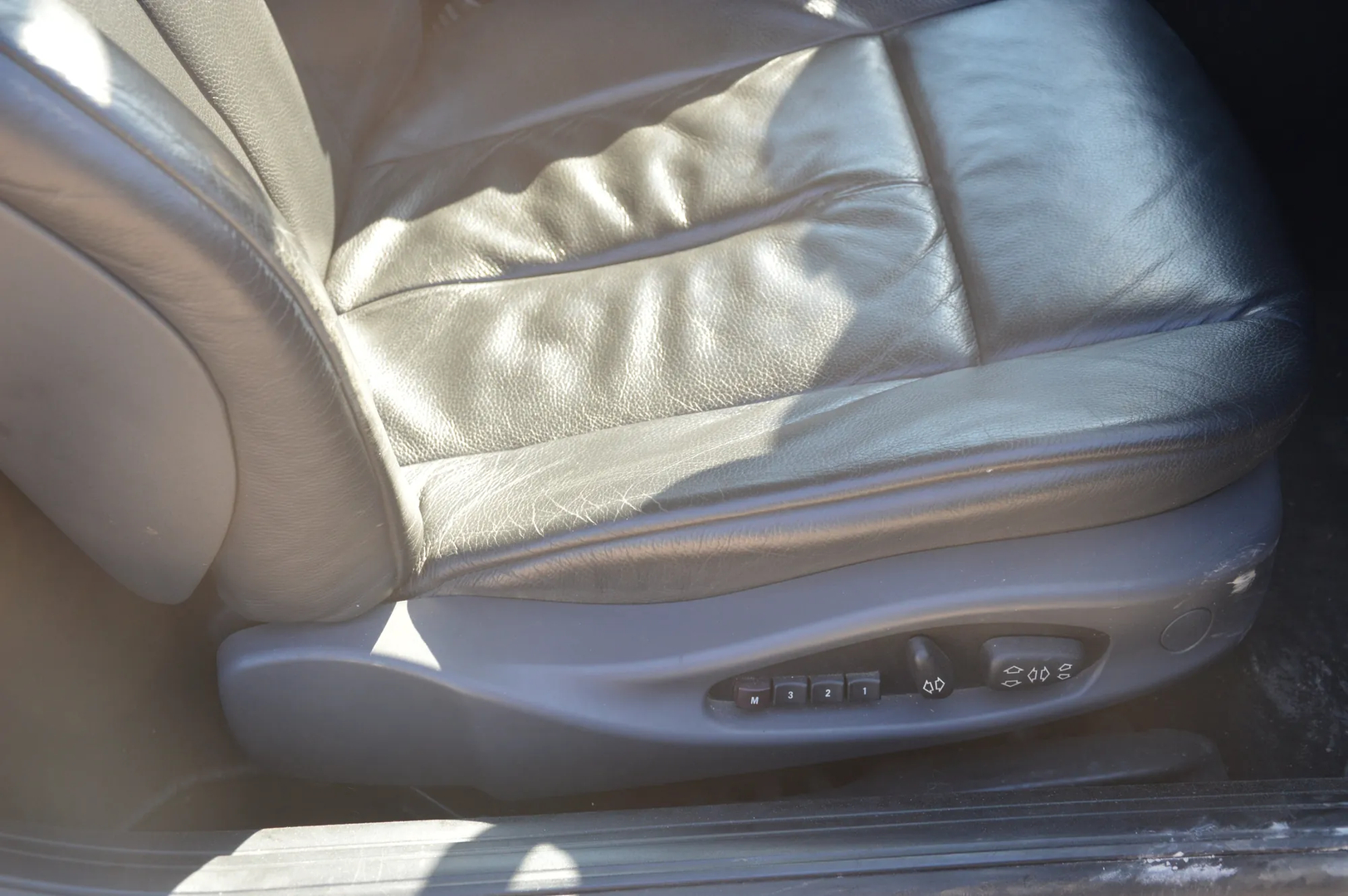 BMW 6 (E63) 645 Ci 2004 – 7