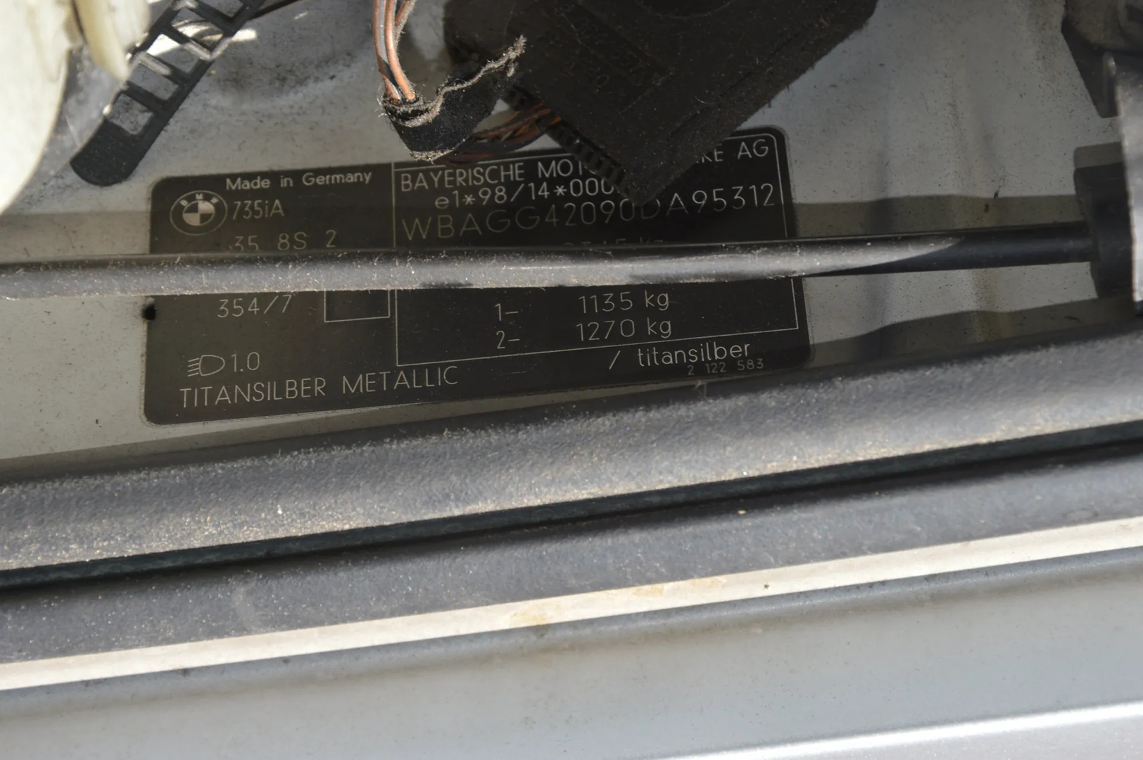 BMW 7 (E38) 1999 – 8