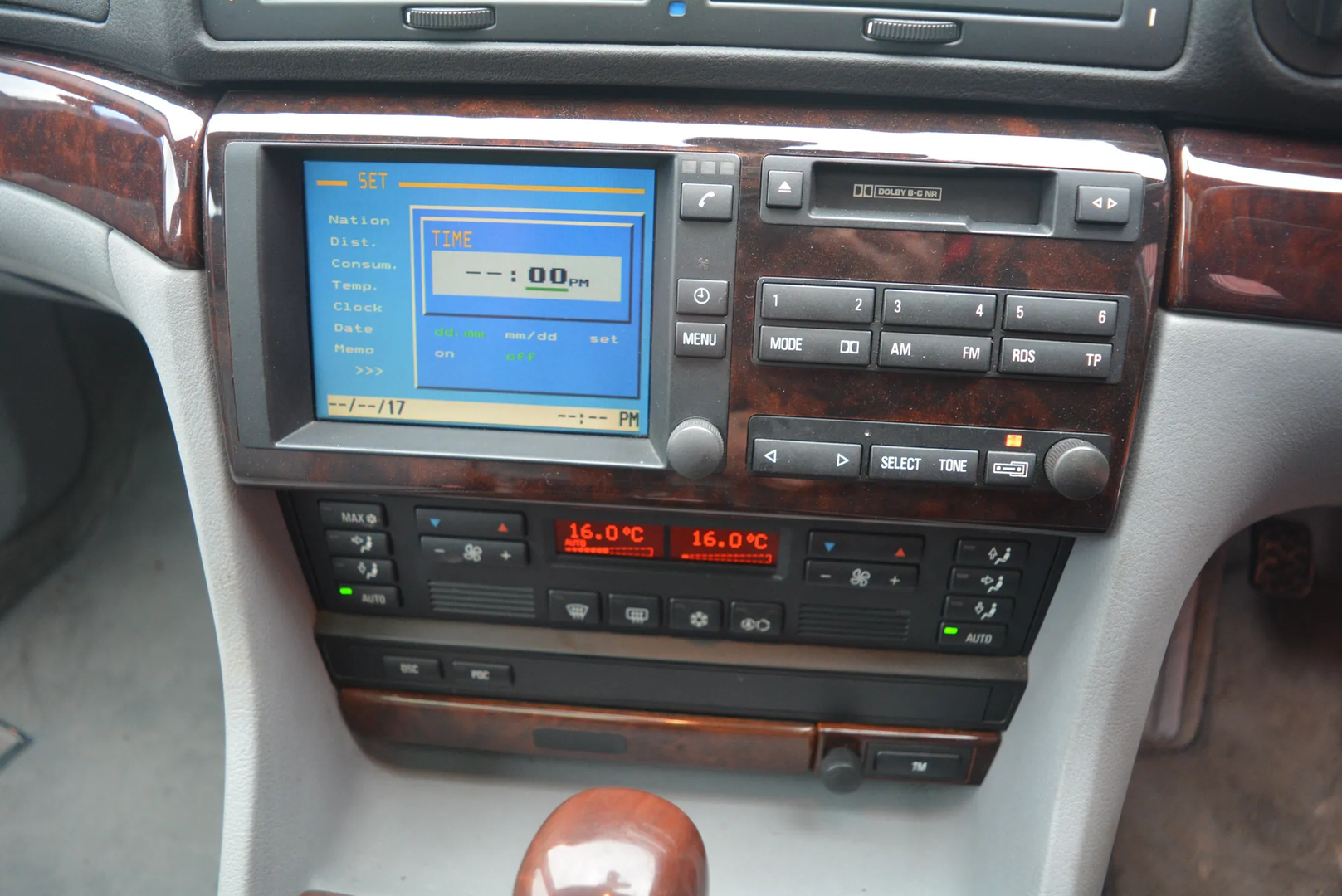 BMW 7 (E38) 740 i, iL 2000 – 7