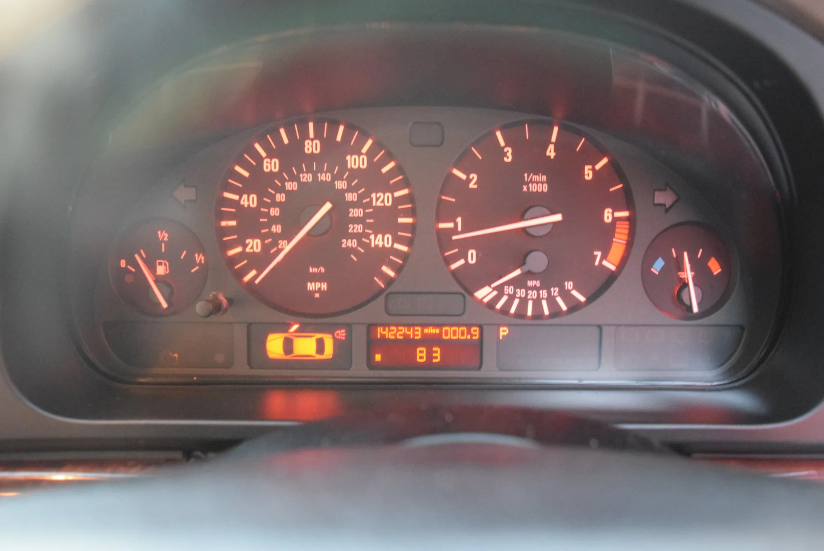 BMW 5 (E39) 525 i 2001 – 9