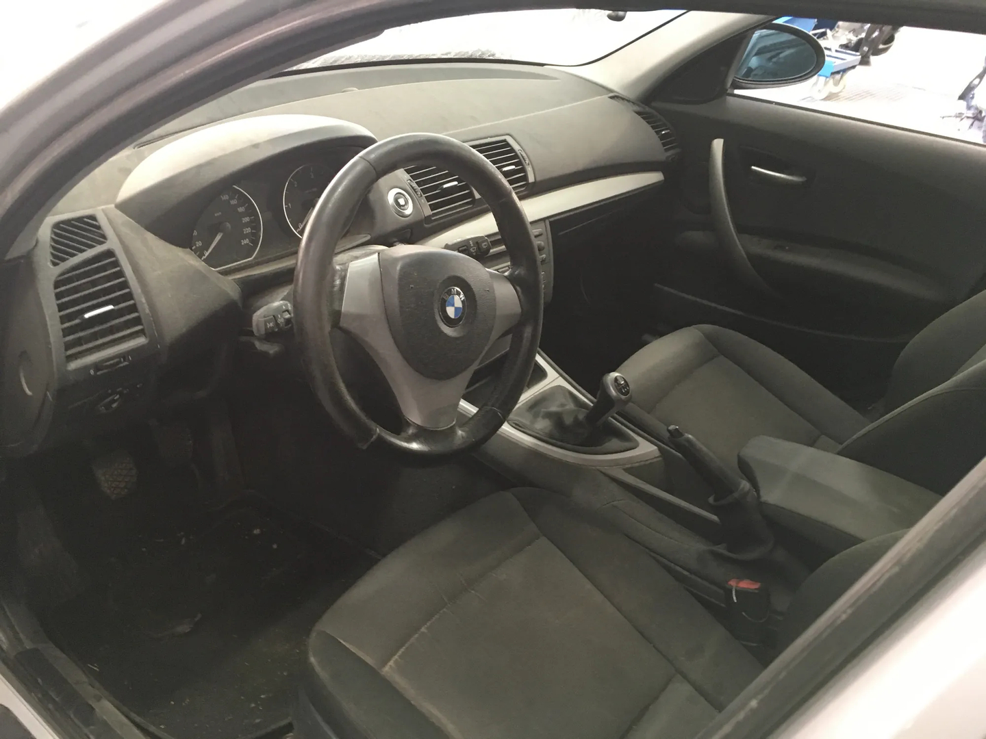 BMW 1 (E87) 118 d 2006 – 3