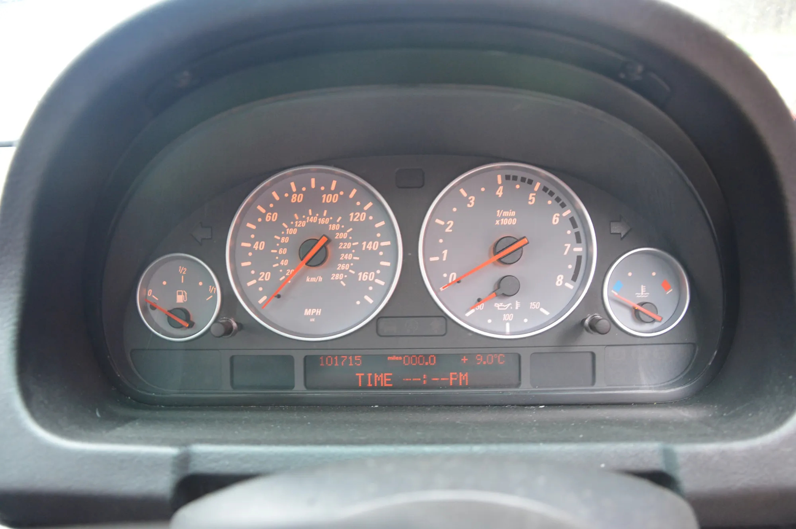 BMW X5 (E53) 4.6 is 2003 – 7