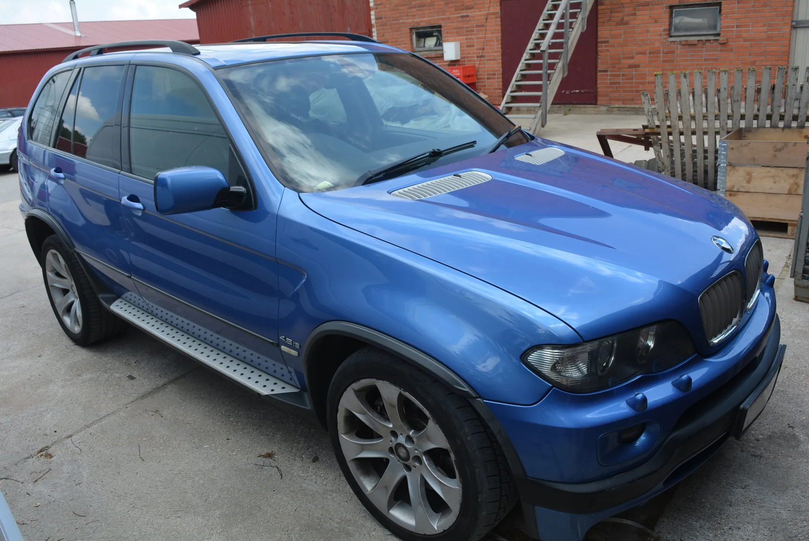 BMW X5 (E53) 4.8 is 2004