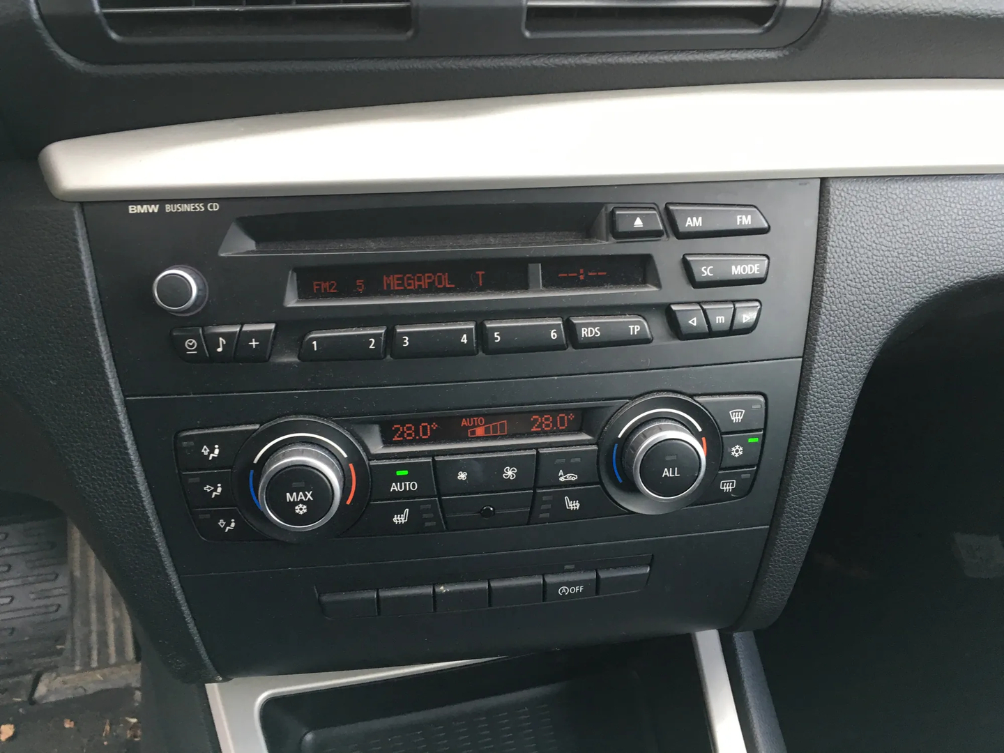 BMW 1 (E87) 118 d 2010 – 4
