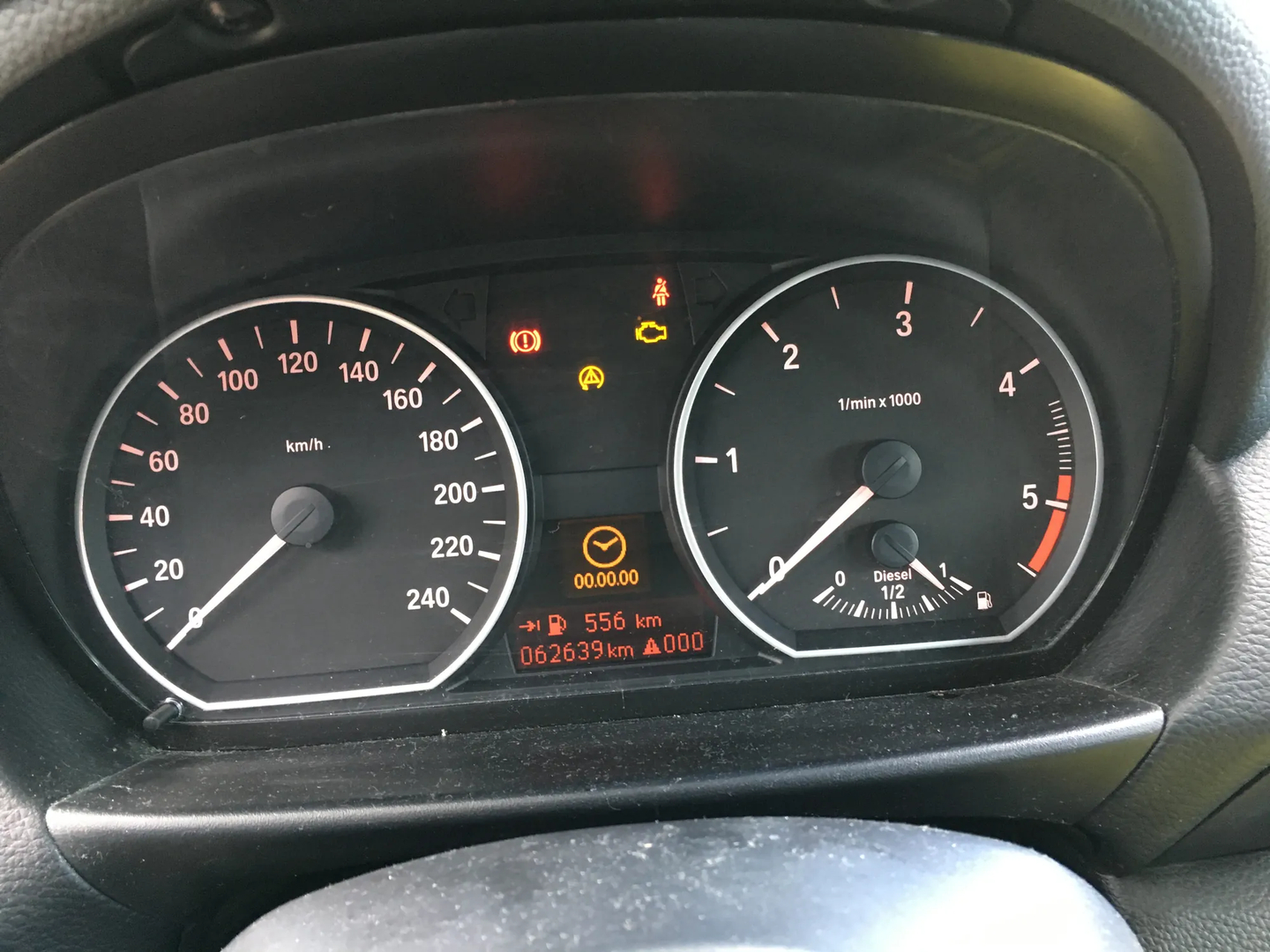 BMW 1 (E87) 118 d 2010 – 3