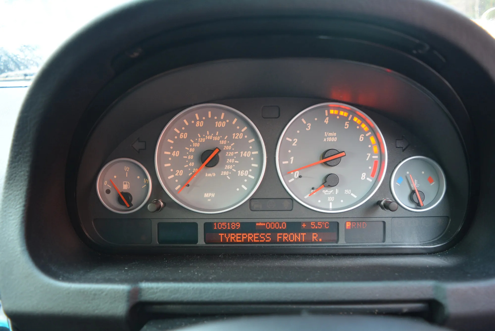 BMW X5 (E53) 4.6 is 2002 – 4